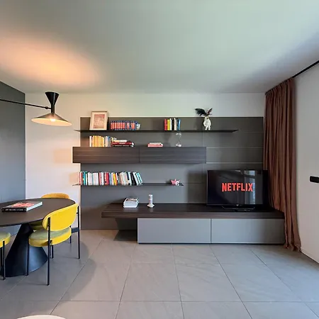 Appartement 80m2, 7 Piano, Bilocale Con 2 Terrazze E 2 Bagni Milaan