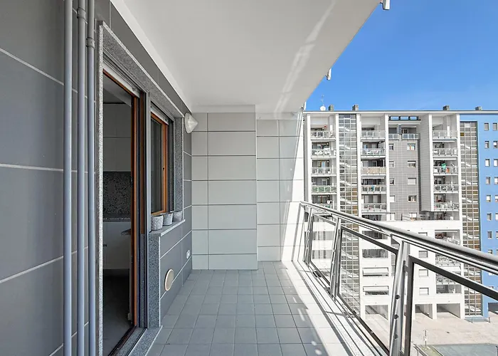 80m2, 7 Piano, Bilocale Con 2 Terrazze E 2 Bagni *