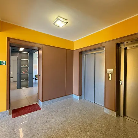 80m2, 7 Piano, Bilocale Con 2 Terrazze E 2 Bagni 아파트 밀라노